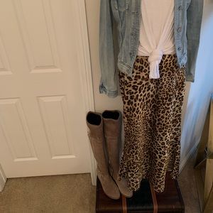 Leopard skirt
